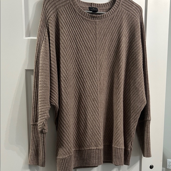 Cozy Ribbed Knit Sweater - Picture 4 of 4